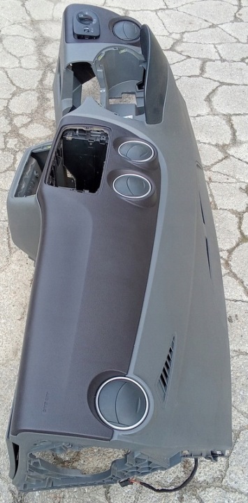 фото №14, Торпедо раздаточная seat ibiza iv 08-12