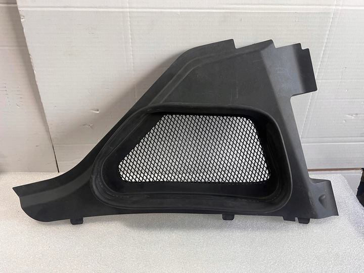 фото №1, Панель під лобовим склом ліві захист a1668300013 mercedes ml w166