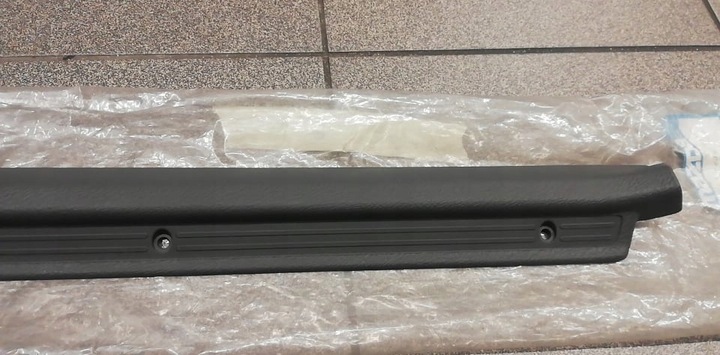 фото №4, Mazda 626 gd планка пороговая правая перед новая оригинал