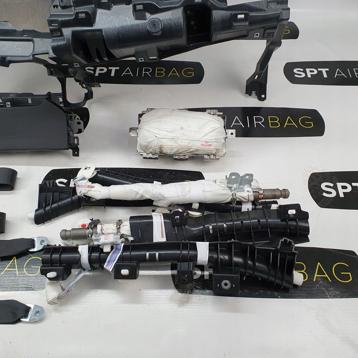 фото №8, C-hr панель консоль подушки ремни подушка безопасности