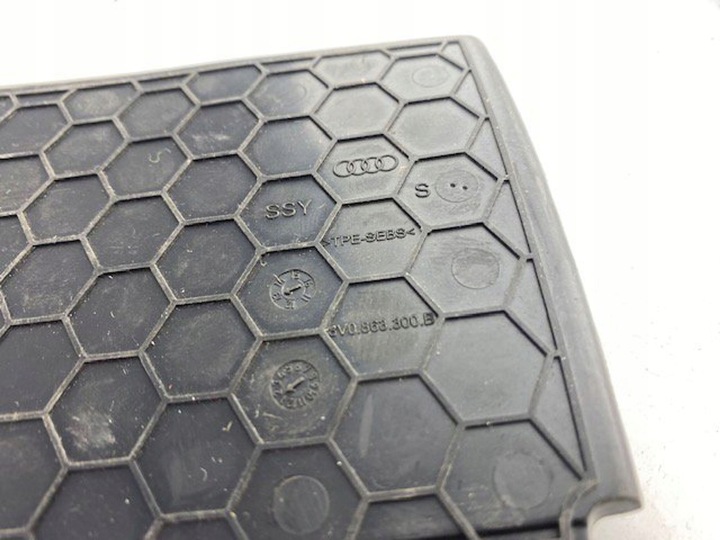 фото №5, Audi a3 s3 8v 2016 бардачок панели распределительной