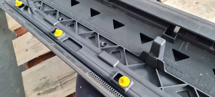 фото №11, Sq8 4m rsq8 q8 планка двері ліва лівий зад lj5l 4m8853059d