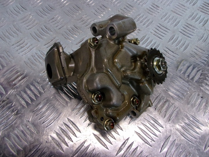 фото №1, Насос масла toyota avensis 1,8i 12r