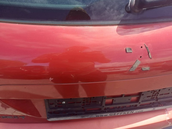 фото №10, Комплектный зад peugeot 207 i ekqd крышка багажника бампер задний лампы