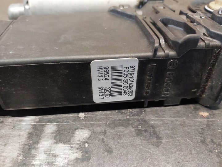 фото №7, Моторчик подъемника стёкла правый перед volkswagen golf iv 9776-101434-203