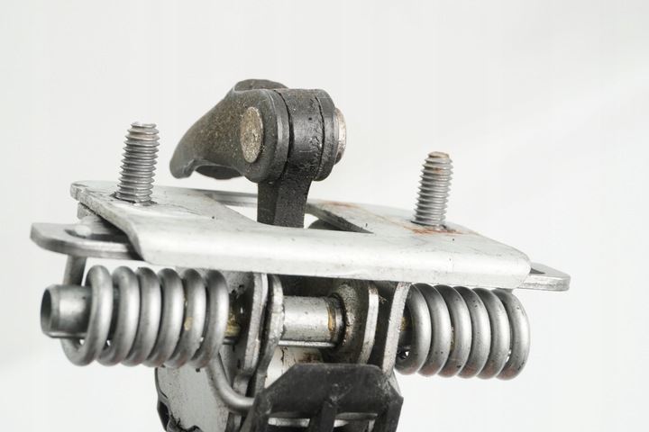 фото №3, Ограничитель дверь перед citroen berlingo 08-18