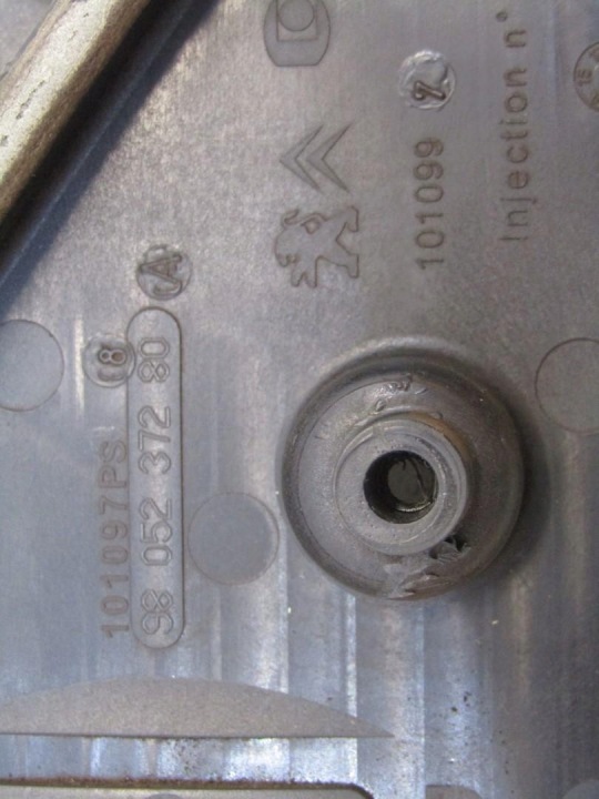 фото №8, Корпус защита грм 1.6 синий hdi citroen c3 iii 9805237280