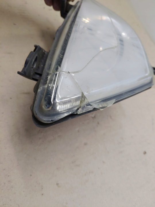 фото №7, Галоген + решітка ліва перед ford fiesta mk6 02-06