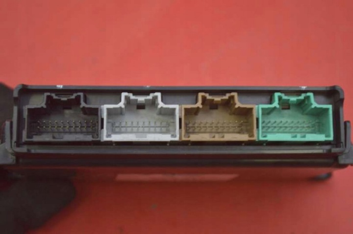 фото №8, Блок управления  модуль ecu thermal controler 1034215-00-a tesla модель s 306 km