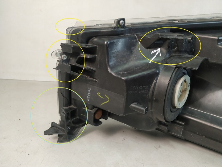 фото №11, Toyota hilux viii 7 рестайлинг фара правый лампа перед правая 811100kk60