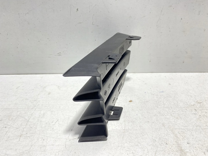 фото №11, Решётка правая перед renault megane ii 8200115120