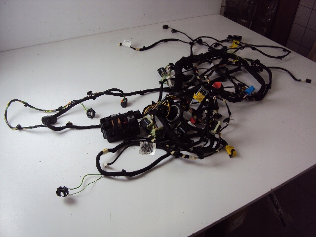 фото №1, Установка интерьера citroen berlingo 1.5 hdi 18-