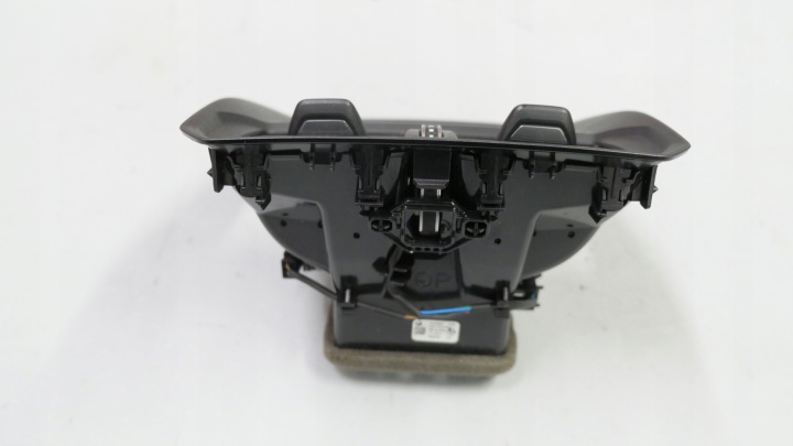 фото №9, Bmw g20 g21 g22 решётка воздуховод туннеля среднего задняя 6806814 5a05665
