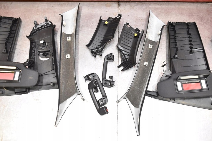 фото №9, Стеля чорна стійки ручки захисні накладки volvo s40 2 ii 5d hb рестайлінг 16-20