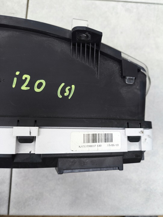 фото №8, Hyundai i20 i 11r 1.2 16v спидометр манометр 94006-1j160 e