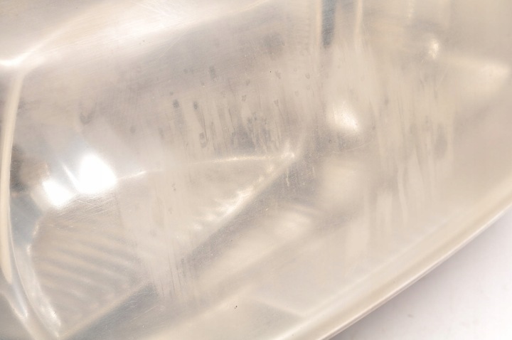 фото №13, Volvo v70 ii лампа права передня правий перед uk 30698840 рестайлінг