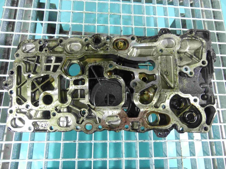 фото №9, Основа filta масла audi a8 d3 4.0 tdi 057115401n