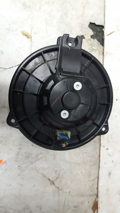 фото №1, Toyota avensis t25 06-09 воздуходувка воздуховод 01301016