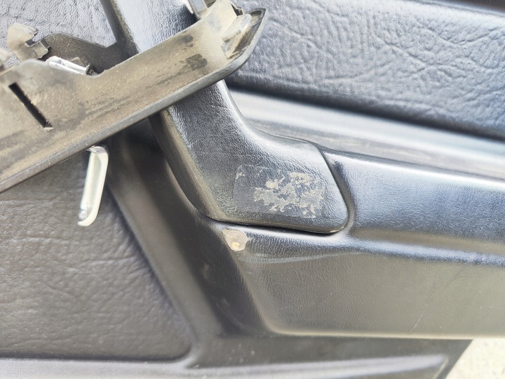 фото №6, Mercedes w201 190 обшивки обивка дверь перед зад