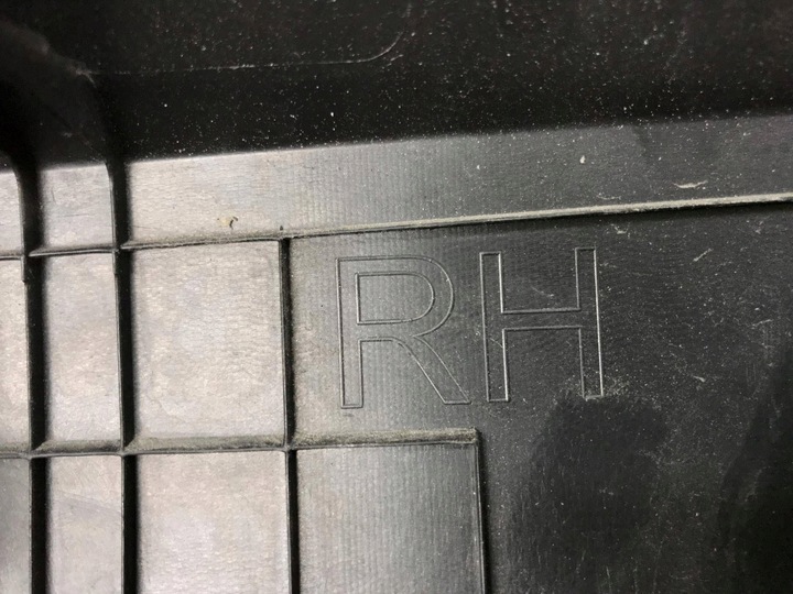 фото №8, Hyundai tucson iv nx4 2020 сторона права планка двері передніх 87722n7000