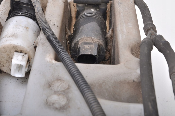 фото №6, Volvo xc60 i рестайлінг fl бак бачок склоомивача 30753424