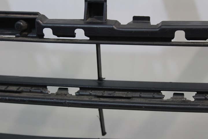 фото №7, Решётка средняя решётка радиатора бампер перед porsche cayenne iii 3 9y 9y0807683p