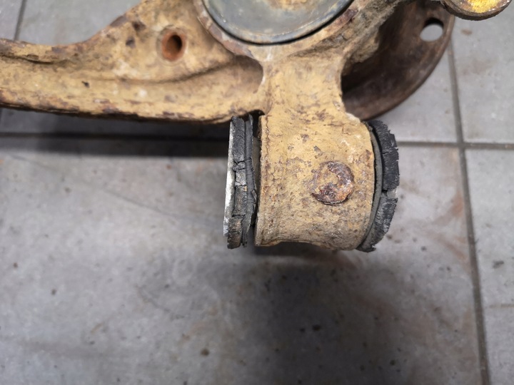 фото №3, Поворотна опора лівий зад audi a8 d2 передній fl