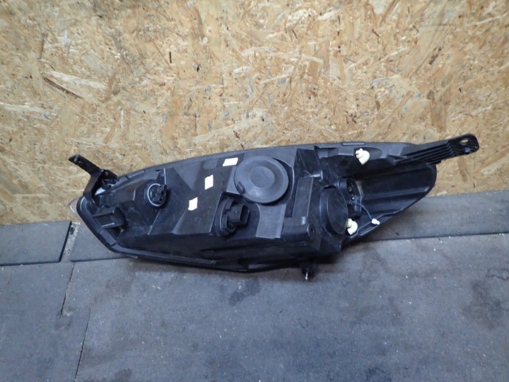 фото №10, Лампа перед права ford fiesta mk8 повний led