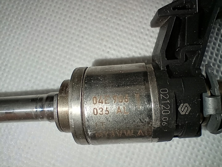 фото №10, Ibiza v 6f 1.0tsi dkl 2020 планка впрыскивающий форсунки 04c133320g европа