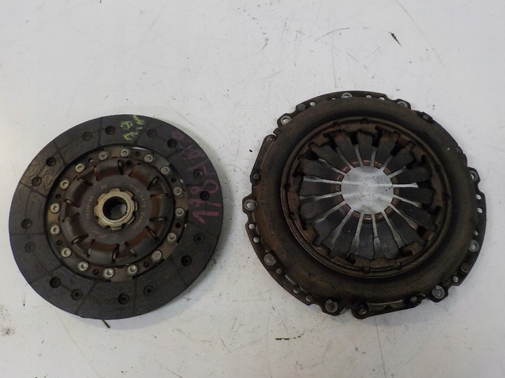 фото №1, Alfa roemo mito 10r 1.4 t-jet 120km 198a4000 зчеплення притиск + диск