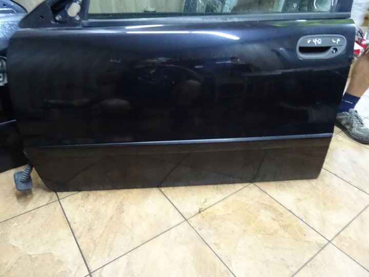 фото №1, Volvo v40 1.9dci 03' планка двері лівий перед
