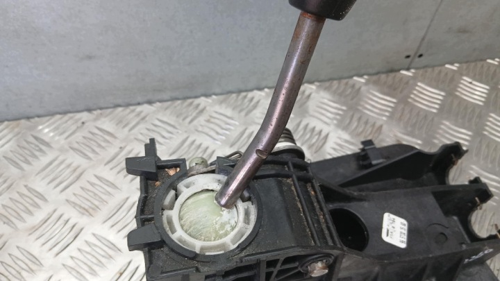 фото №6, Домкрат зміни коробка передач peugeot 307 i 1.6hdi 05-08r універсал 9657303580