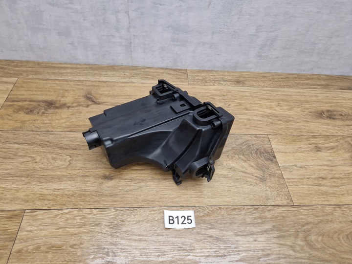 фото №7, Bmw f10 f11 f07 f06 f12 f13 корпус коробка запобіжників 7638588