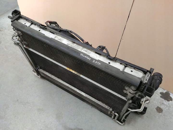 фото №9, Vw touareg 7l 2.5 tdi 02-06 pas переднее радиатор