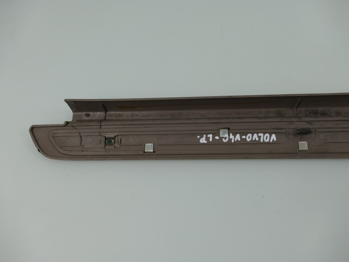 фото №5, Volvo оригінальний номер 30818425 планка накладка порога
