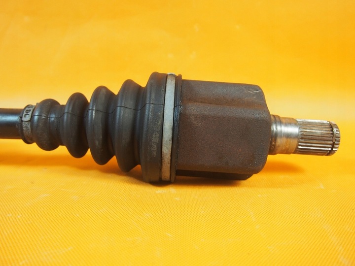 фото №7, Volvo v40 ii d3 піввісь перед передня ліва автомат