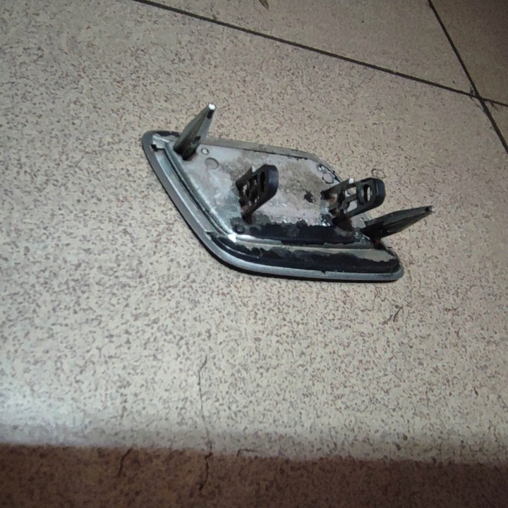 фото №6, Заглушка крышка омывателя левая audi a6 s6 4.2