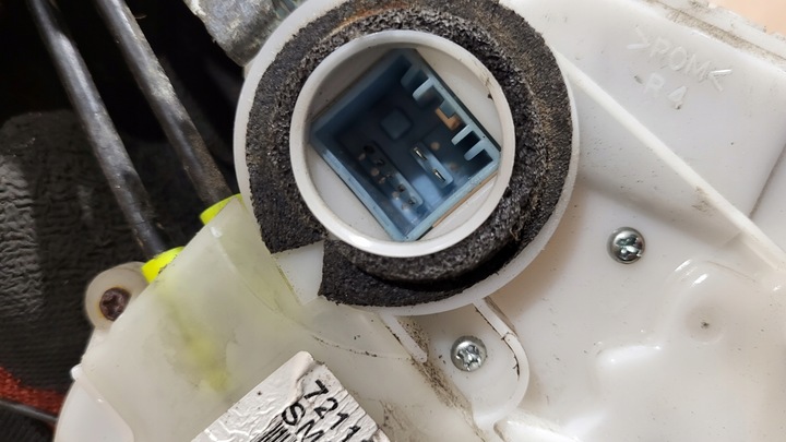 фото №11, Замок правые перед honda civic viii 8 ufo hb 5d 7 pin европа