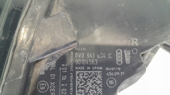 фото №9, Audi a3 s3 8v рестайлинг правая лампа полный led перед