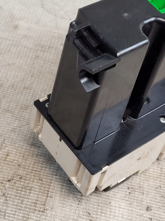 фото №9, Панель повітропровід кондиціонера оригінальний номер 863583 volvo v40 i 1 99r 1.6b