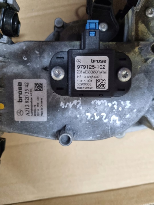 фото №10, Двигунчик механізм доводчик кришки зад mercedes e w212 універсал a2128203542