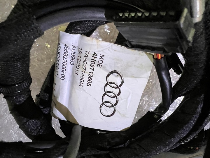 фото №13, Audi a8 s8 d4 рестайлинг мониторы жгуты задние 4h0919607