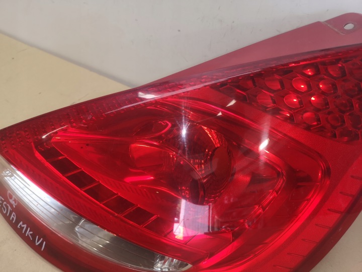 фото №6, Фара задня права ford fiesta mk7 vii 3d 08-12