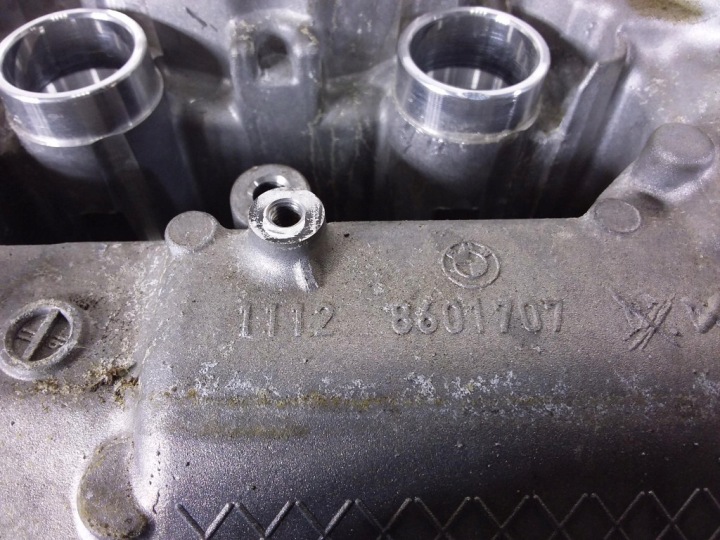 фото №6, Bmw 5 g30 4.4 кришка клапанів 72342591 n63b44o