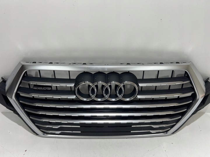 фото №5, Решітка радіатора решітка audi q7 4m0