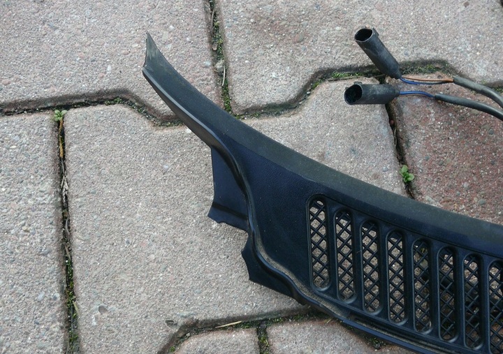 фото №10, Панель під лобовим склом розпилювачі скла лобовий audi a8 d2 рестайлінг 99-02 eu 4d1805097f