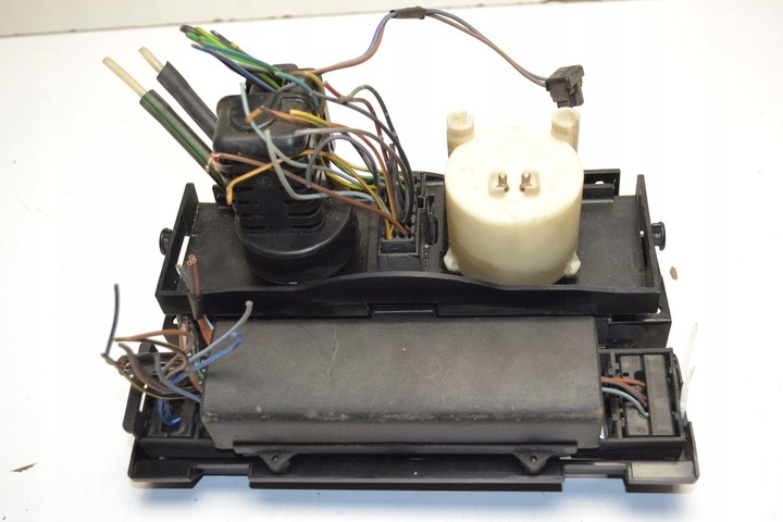 фото №7, Mercedes w124 панель обігріву клімат кнопки