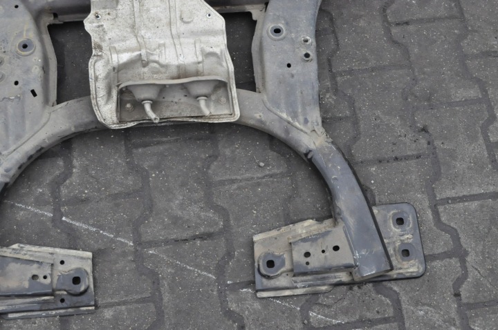 фото №5, Mercedes x117 w117 shooting гальмівний 2.2 dci підрамник підвіски візок перед