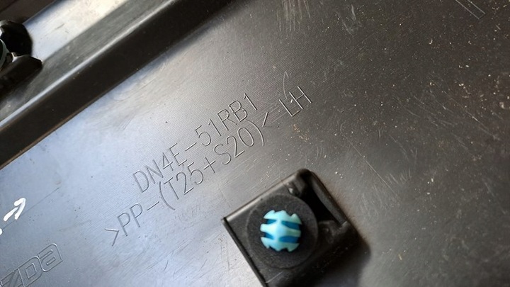 фото №6, M2 планка двері ліва перед mazda mx30 dn4e-51rb1