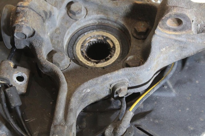 фото №9, Поворотный кулак ступица левый перед subaru impreza iii gh